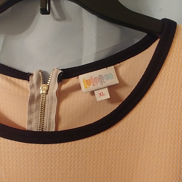 Amelia - Picture 2 of 3